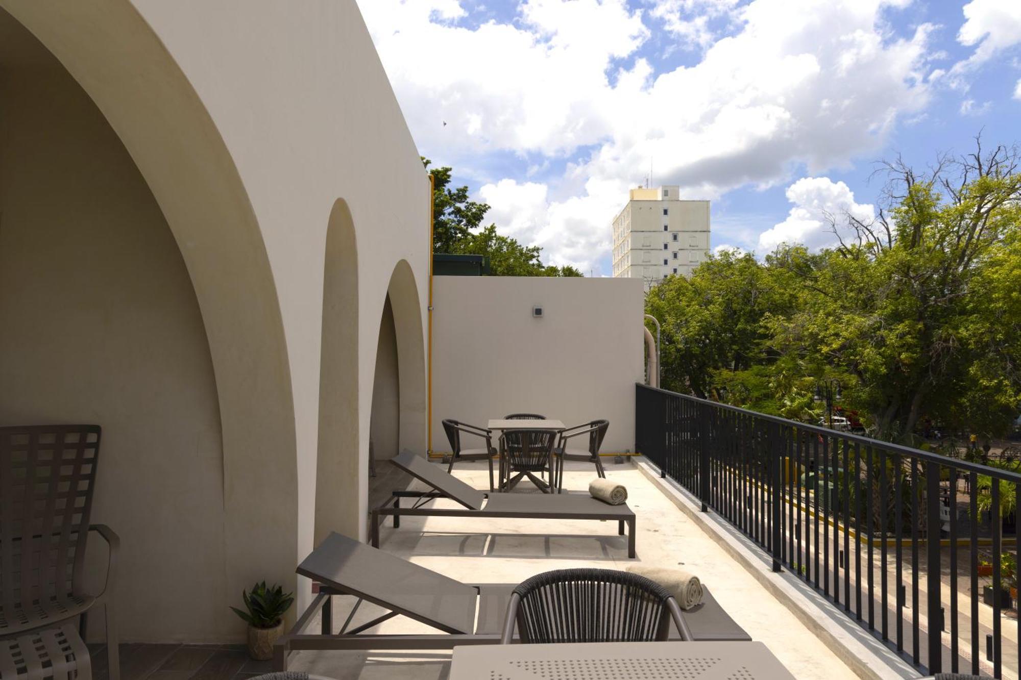 Meson Santa Lucia Hotel Mérida Exterior foto